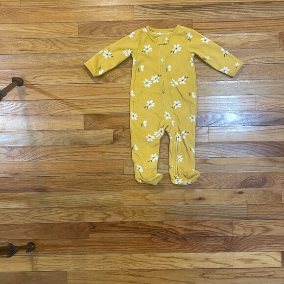 Girls 9 Month Footie Pajamas 6-Piece Lot - Picture 6 of 13